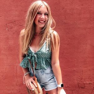 Meet your Posher, Whitney